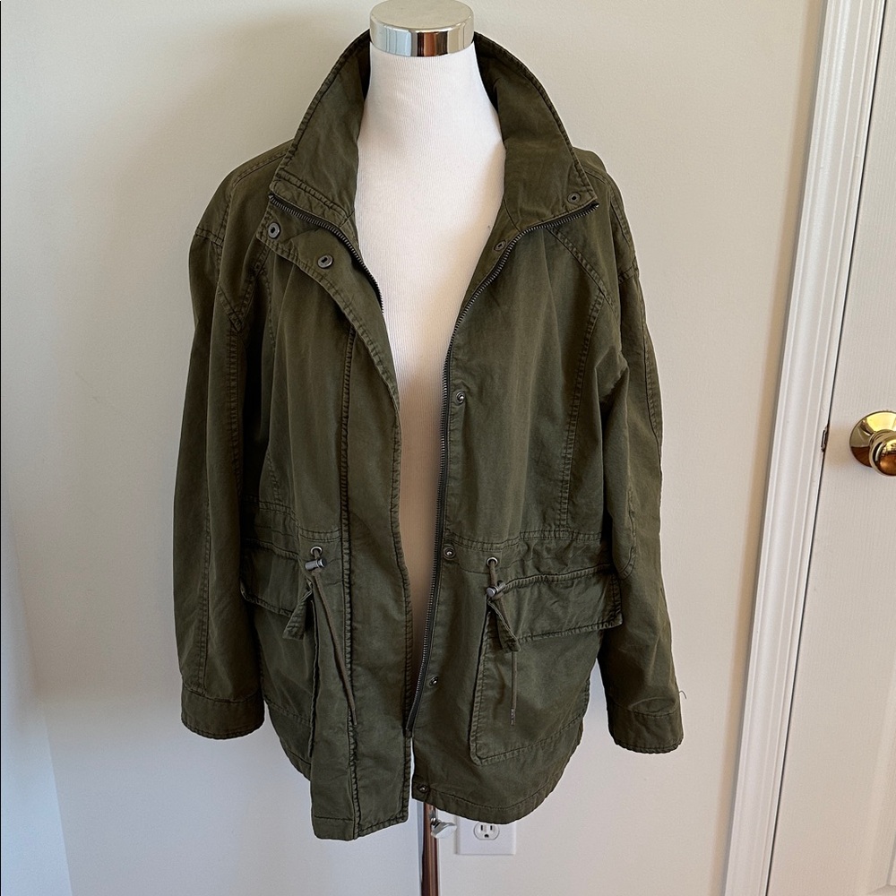Women’s Levi's STAND COLLAR MILITARY JACKET. Size M